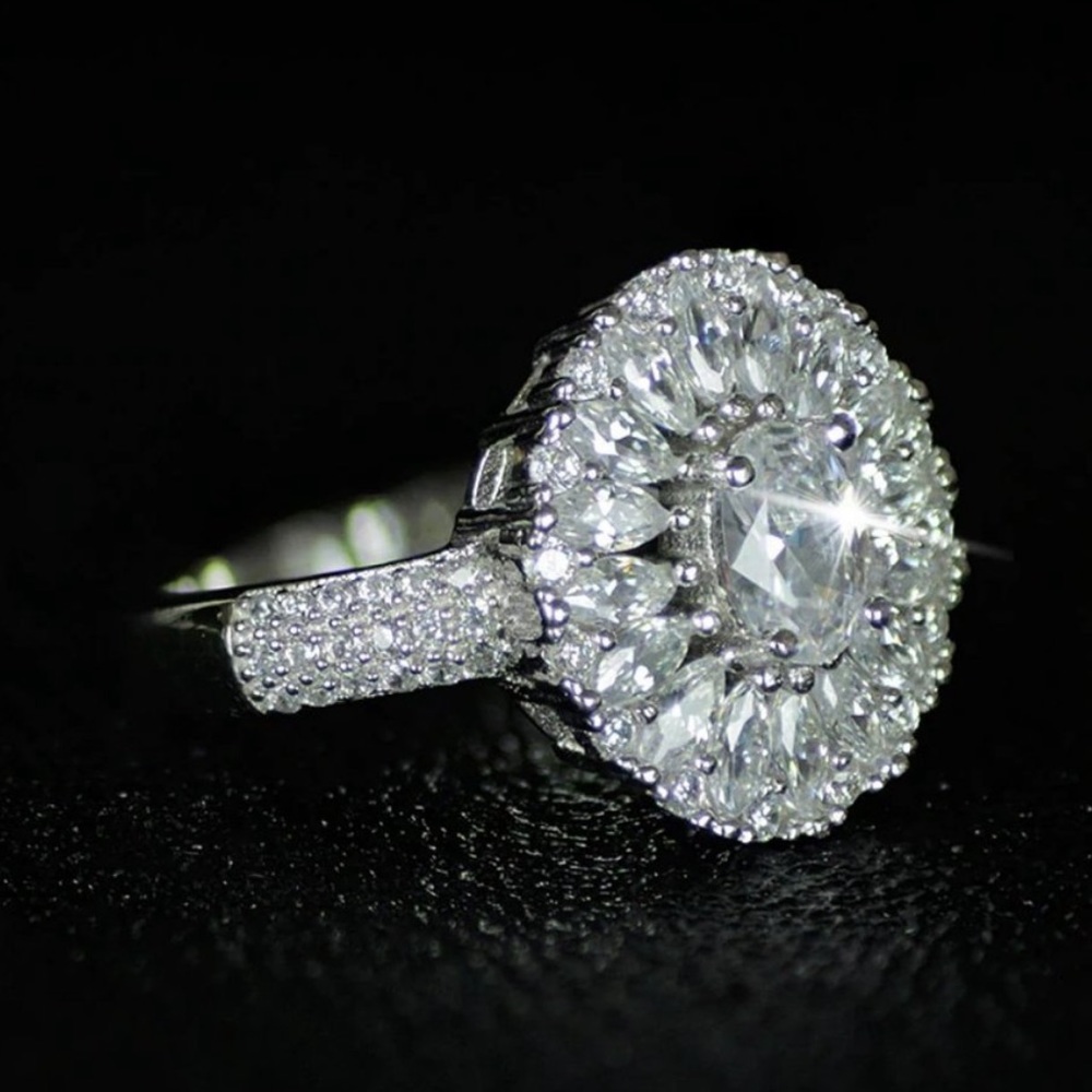 NEW 925 STERLING SILVER ROUND DIAMOND RING - Picture 4 of 4